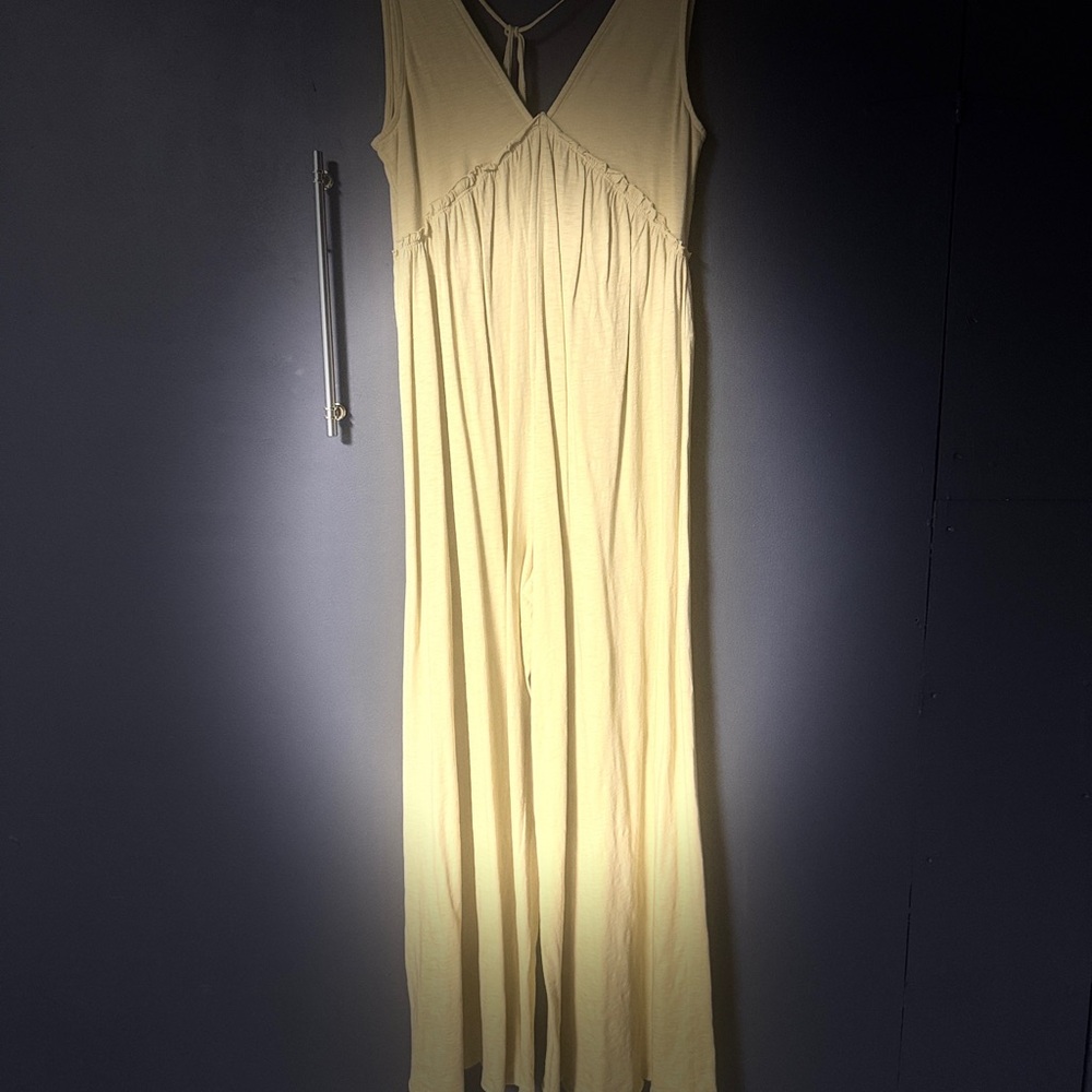 Aerie Pale Yellow Sleeveless Maxi Dress